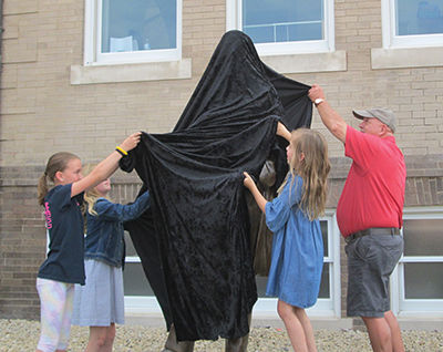 SLewisS_Unveiling